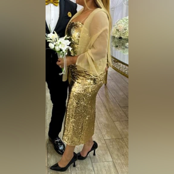 GB Gold Sequin Bodycon Midi Dress Scoop Neck Spaghetti Strap Size L - Picture 4 of 6